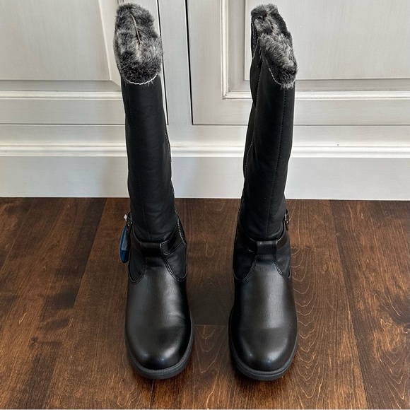 Tundra Boots •Mai • Women’s size 7 - Picture 4 of 6